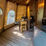 Trasimeno Glamping キャンプ場 *