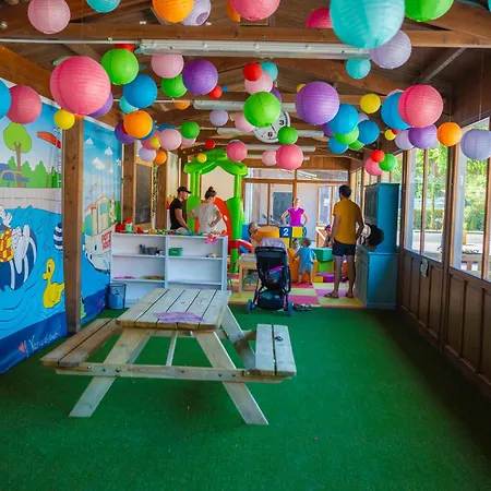 Trasimeno Glamping キャンプ場 マジョーネ
